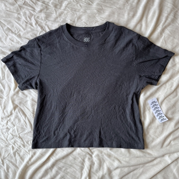 Urban Outfitters Gray Short Sleeve T-Shirt - Picture 2 of 4